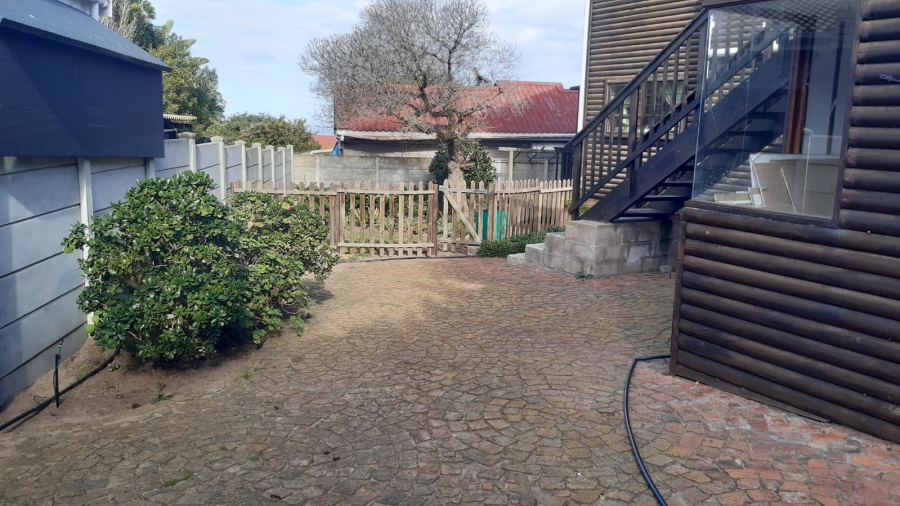 To Let 3 Bedroom Property for Rent in Dana Bay Western Cape